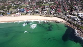 Sydney beaches closed after fatal shark attack