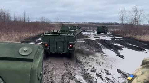 🇺🇦 A column of "M1126 Stryker" at the disposal of the 80th ODSHBr.