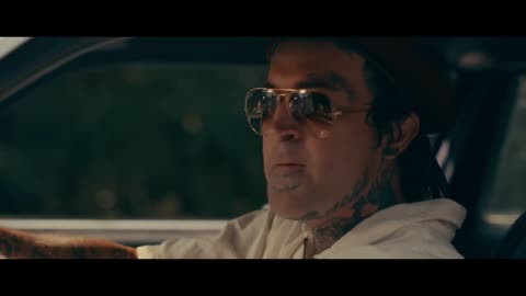 Yelawolf – "Flashlight" (Official Video)