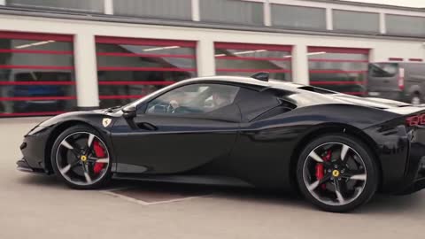 High Performance Supercar: Ferrari SF90