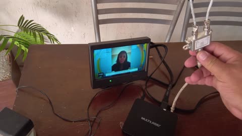 Antena feita com divisor de baixa frequência