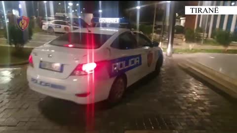 EMRI/ Lëvizte me pistoletë, arrestohet 41 vjeçari në Tiranë