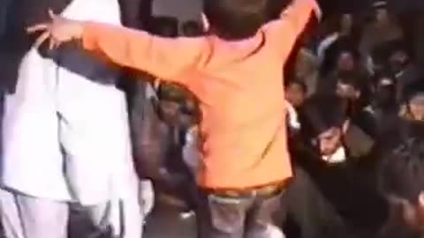 Kids dance in pushto song