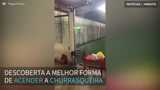 Homens usam drone para acender uma churrasqueira