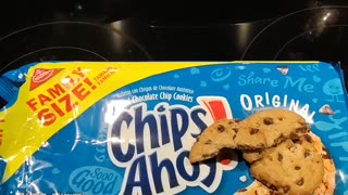 Eating Nabisco Family Size Chips Ahoy! Real Chocolate Chip Cookies, Dbn, MI, 12/11/23