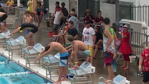 Swimming Relay Race Dive Bomb