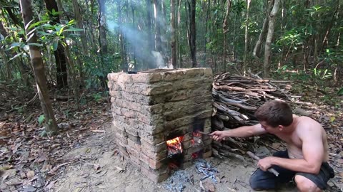 ⚒ BUSH TUCKER MAN 🤠 Episode 19 💪 Robbo Da Yobbo - Bush Tucker Man ：Brick Firing Kiln 🔥