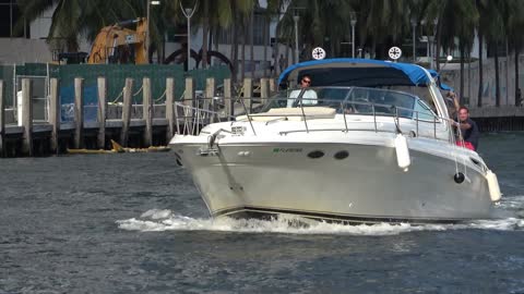 Azimut Yacht with two Sugar Babes, boat loaded with Cougars on Miami River !!!!