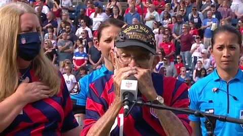 DISGRACE: Members of US Women's Soccer Team Turn Away as 98-Yr Old WWII Vet Plays Anthem