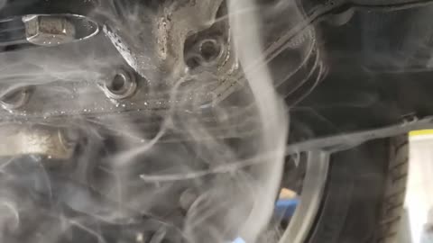 Leak test with smoke
