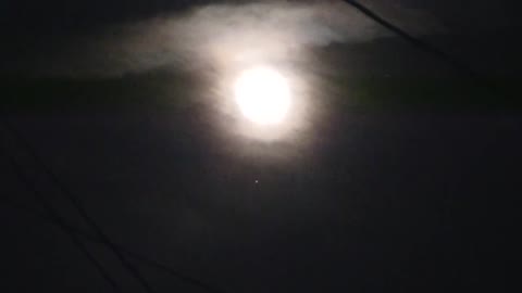 UFO? Weird Object in night sky