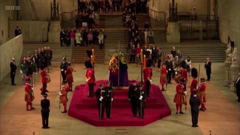 👀 Royal guard at the Queen's funeral coffin collapses! Was it 'Sudden Adult Death Syndrome?'