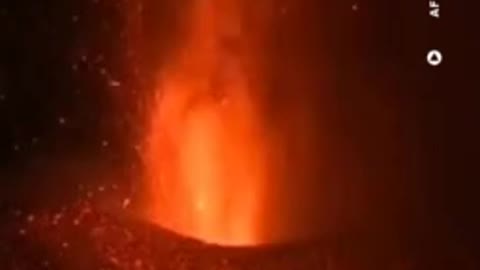 Canaries volcano continues to spew lava -7hours ago