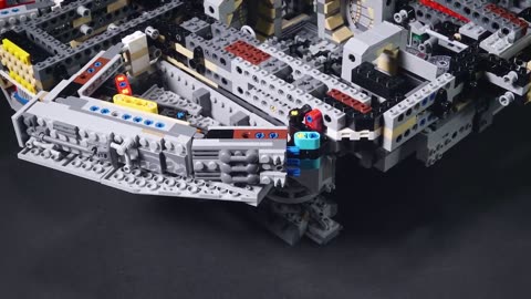 LEGO Star Wars 75192 Millennium Falcon STOP-MOTION Build