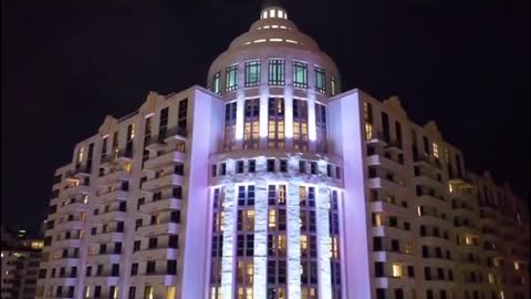 Night view of the bustling city in the evening