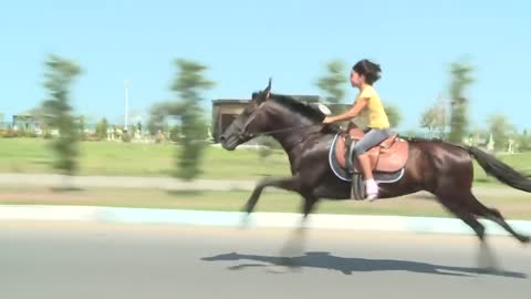 Super Lady-Horse Riding-Awesome lady