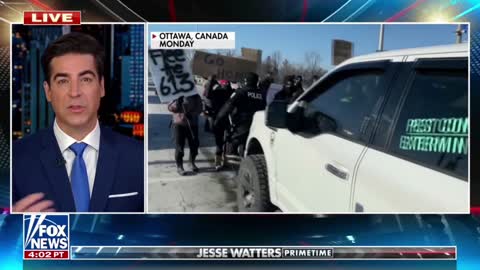 Tucker Carlson slams "Dictator of Canada" Justin Trudeau