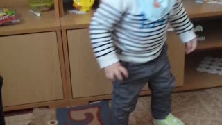 Fanny babies dancing