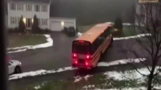 Uncontrolled ice bus with more than 20 students