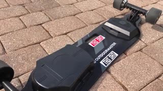 MY FIRST ELECTRIC SKATEBOARD | Outdoor Master (REVIEW)