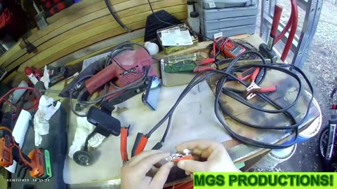 POOR-MANS 12 VOLT JUMP BATTERY