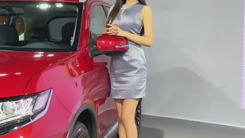 Beautiful models at the auto show.#18