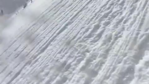 Free skiing together