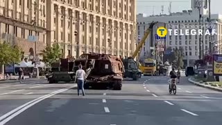 Destroyed equipment of the Armed Forces of Ukraine was put up on Khreshchatyk in Kiev