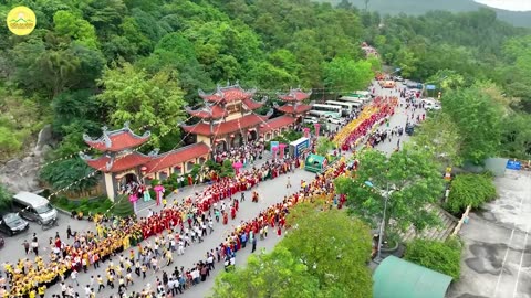 130. Ấn tượng lễ diễu hành xe hoa tại Đại lễ Phật Đản 2022 chùa Ba Vàng Thầy Thích Trúc Thái Minh