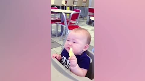Baby eat Lemmon