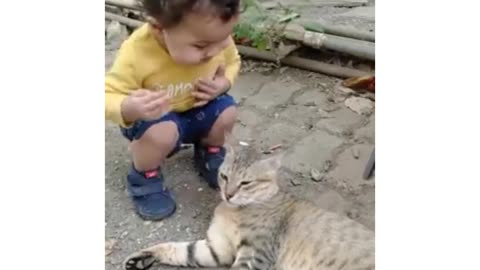 Cute baby love cat...🤓