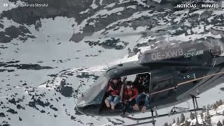 Veja os alpes austríacos de um helicóptero!