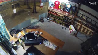 Break In at Waikiki Bike Shop