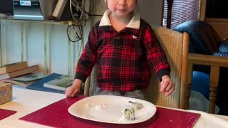 Toddler’s way of eating sushi