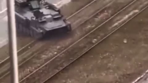 Russian tank crused Ukraine car ?