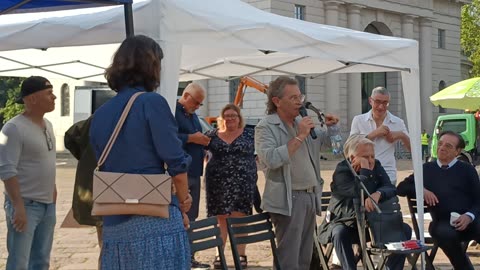 Voto o astensione - Europee 2024 - Arco della Pace - Intervento di uno spettatore