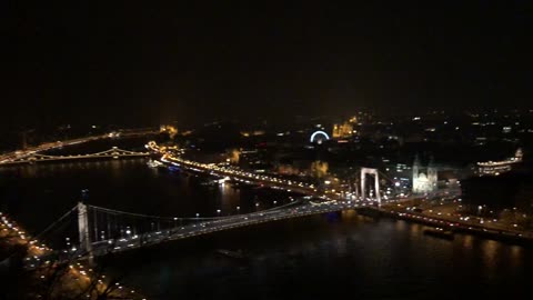 Budapest: night mode