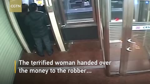 Robber returns money to woman after seeing her bank account was empty