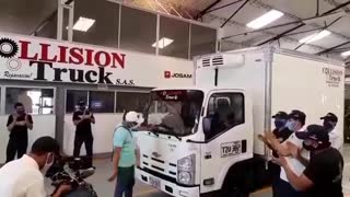 Video: Restauran y le entregan al conductor el camión que fue saqueado en la Costa