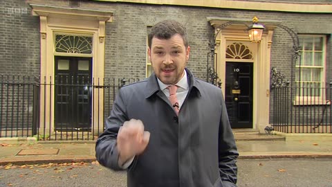 Watch- Reporter shocked on-air by Cameron's return