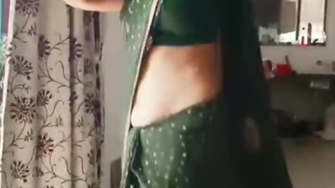 Busty Babe Show Navel Hotness 🔥 Instagram New Reels 🔥 Navel Dance #shorts #dance