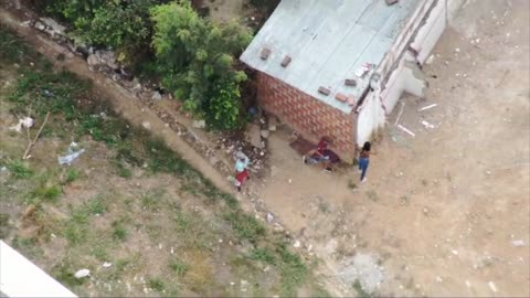 Con drones delatan y capturan a tres expendedores de droga en Girón