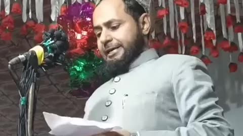 Namaz men Rafulyaden karna sunnat hai