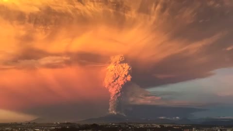 Volcano Calbuco Erupts in Chile