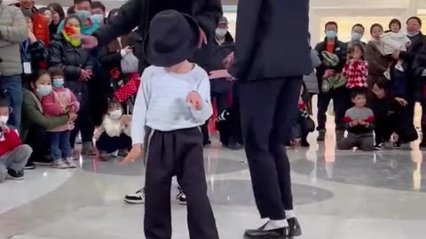 Dangerous (with child dancer) - Michael Jackson impersonator show in China #dancevideo