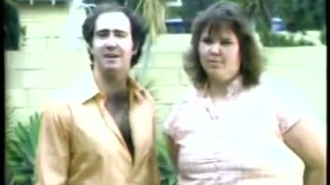 Andy Kaufman Wrestles a 327 Pound Woman