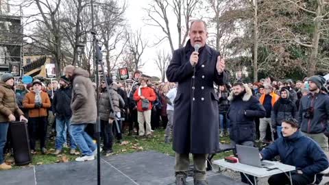 (12 dicembre 2021) - ANDREA COLOMBINI IN PIAZZA CON IL CORO E L'ORCHESTRA: “BOLOGNA È ANCORA NOSTRA!!!” 🇮🇹🥁🎯