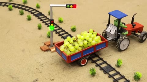 Green light go ! Red light stop ! Diy tractor making traffic light science project