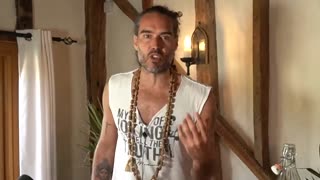 Russell Brand on WEF's agenda: "The farmers will be bankrupted and their land will be purchased by centralized monocultural forces."