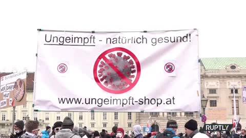 Austria: Anti-COVID restrix rally held in Vienna amid national lockdown - 04.12.2021
